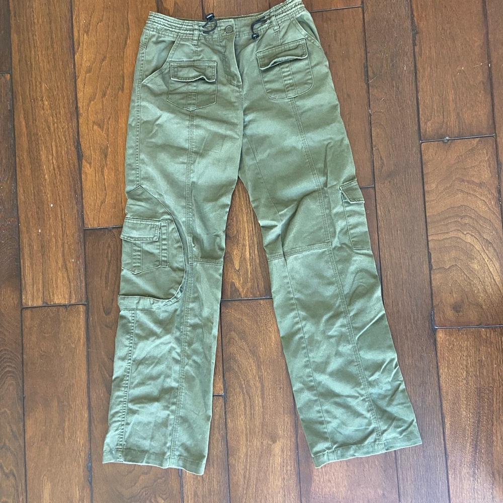 Brandy Melville cargo pants never worn
